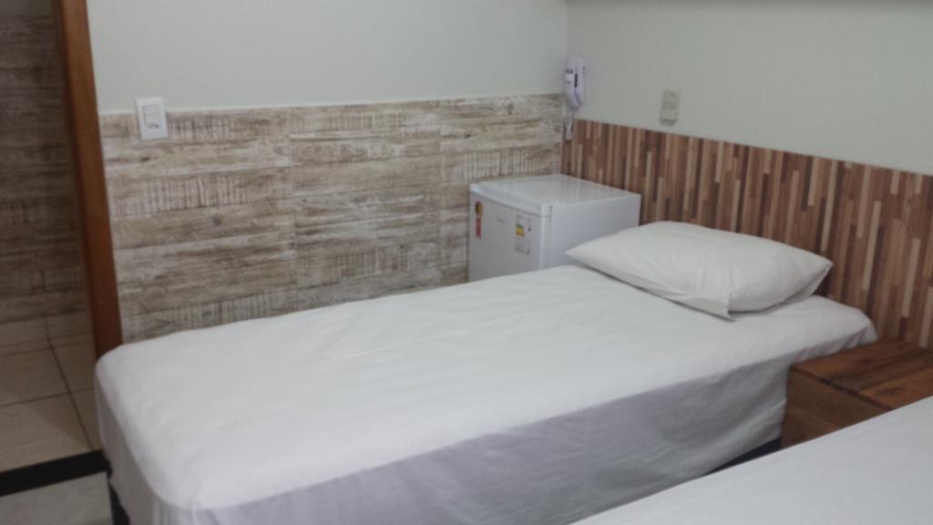Hotel Cerrado กัวยาเนีย ภายนอก รูปภาพ