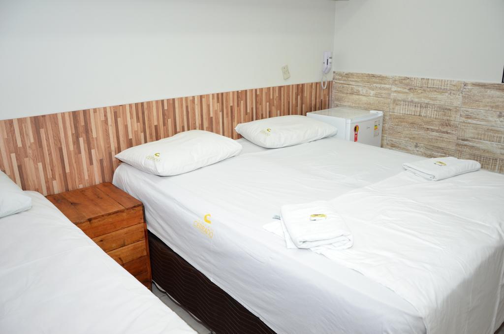 Hotel Cerrado กัวยาเนีย ภายนอก รูปภาพ